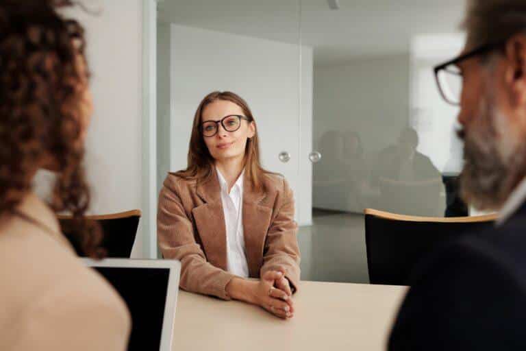 The Importance of Body Language in Job Interviews